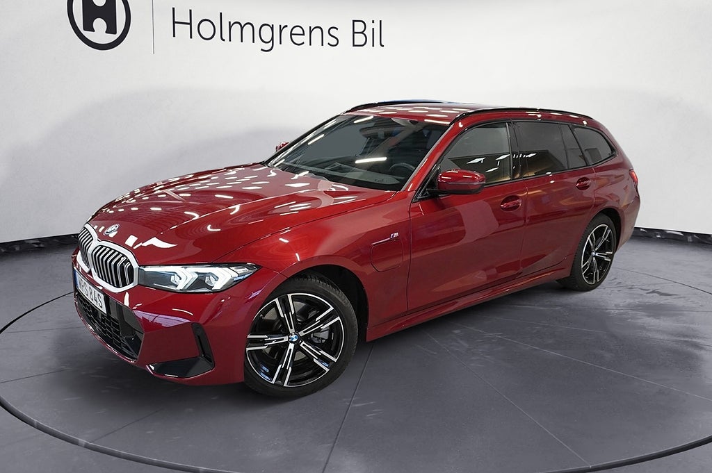 BMW 330e xDrive Touring 3,65% ränta M-Sport Navi Adaptiv F HiFi Backkamer