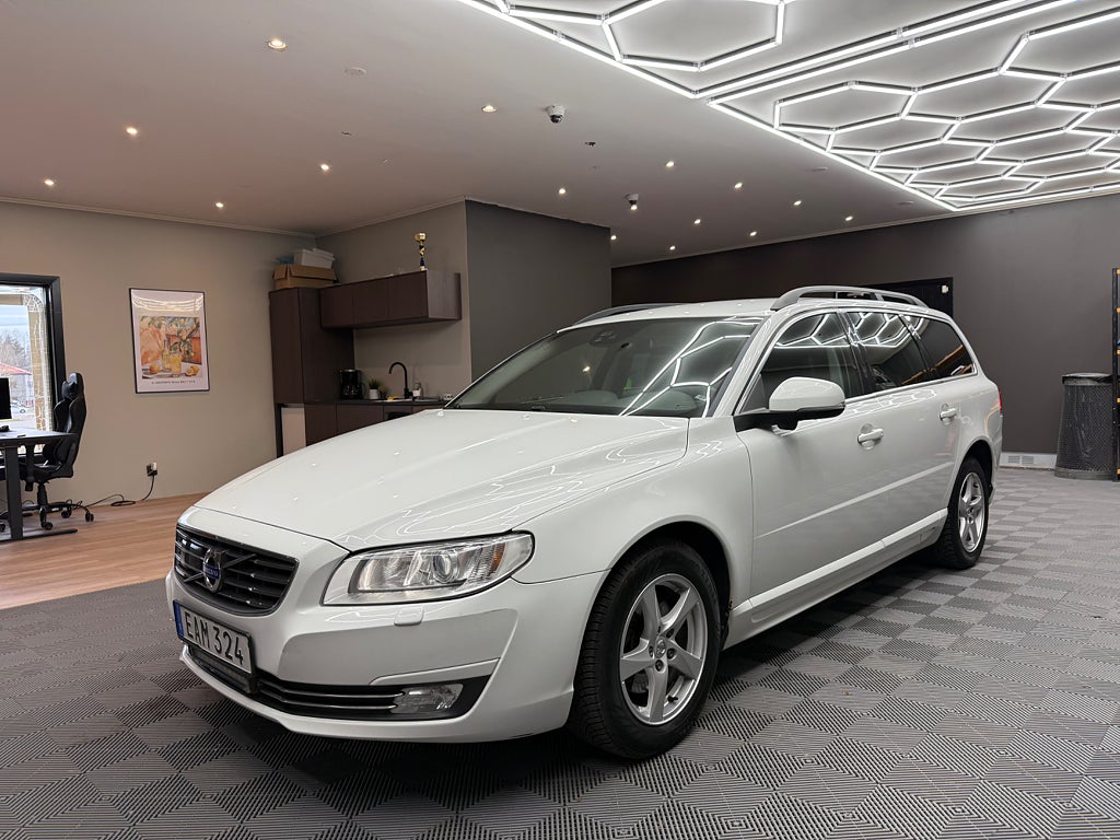 Volvo V70 D4 Geartronic Momentum | SE UTRUSTNING | NYSERV | NYBES