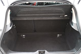 Halvkombi Renault Clio 25 av 25