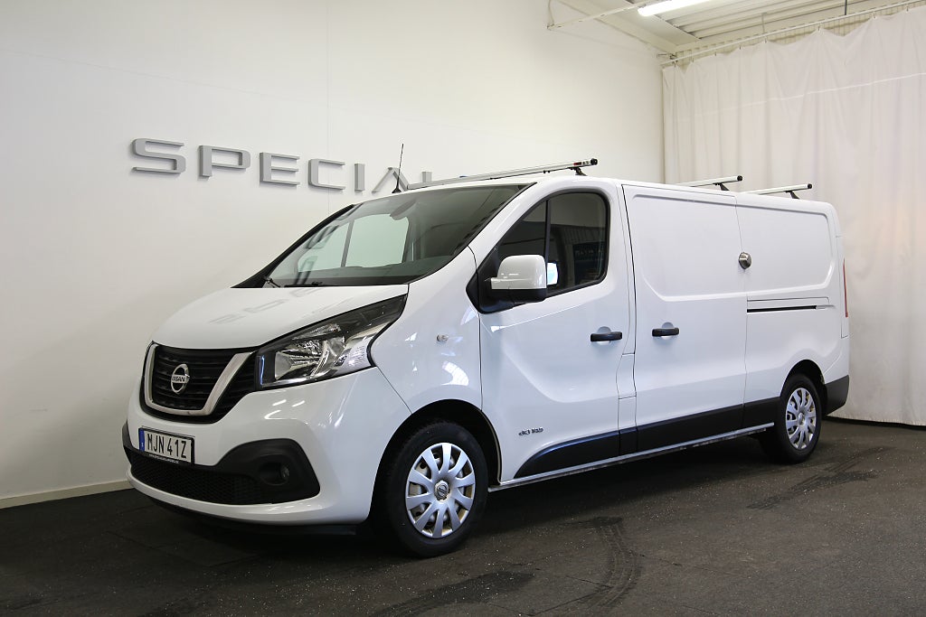 Nissan NV300 Skåpbil 2.9t DCT Värmare Inredning Drag 2x dörrar