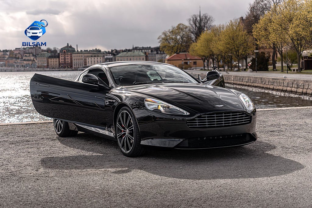 Aston Martin DB9 Carbon Black