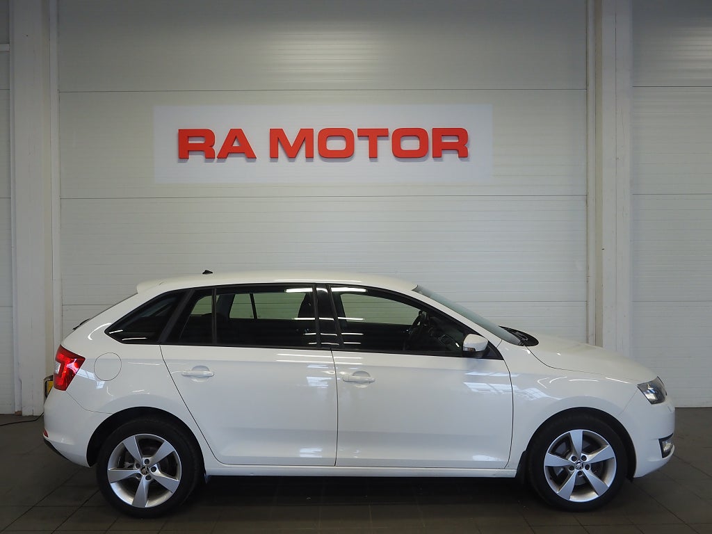 Skoda Rapid Spaceback 1.2 TSI 110hk | Bluetooth | PDC |