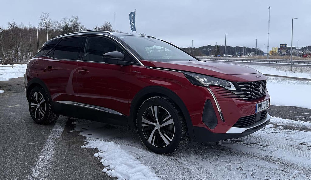 Peugeot 3008 GT HYBRID4 300 EAT Euro 6