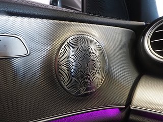 Sedan Mercedes-Benz E 17 av 22