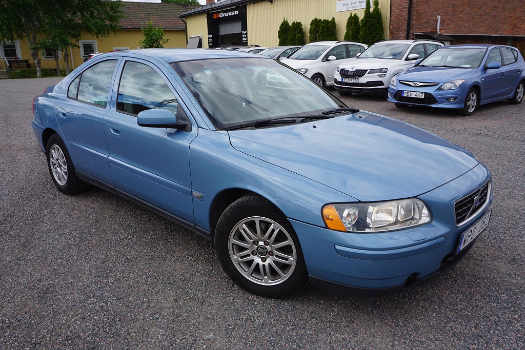 Volvo S60 2.4 Business Ny kamrem/ 10.300 Mil