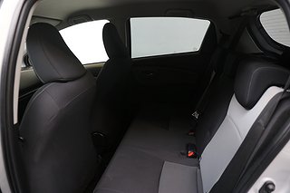 Halvkombi Toyota Yaris 11 av 13
