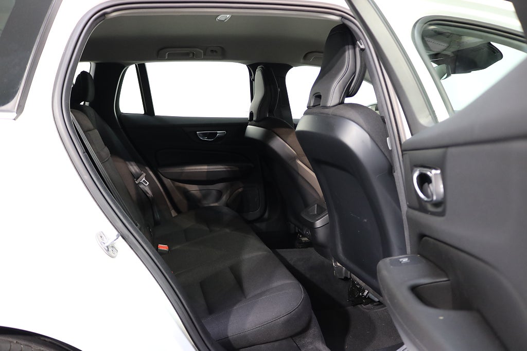 Volvo V60 2022 - miniatyr 18