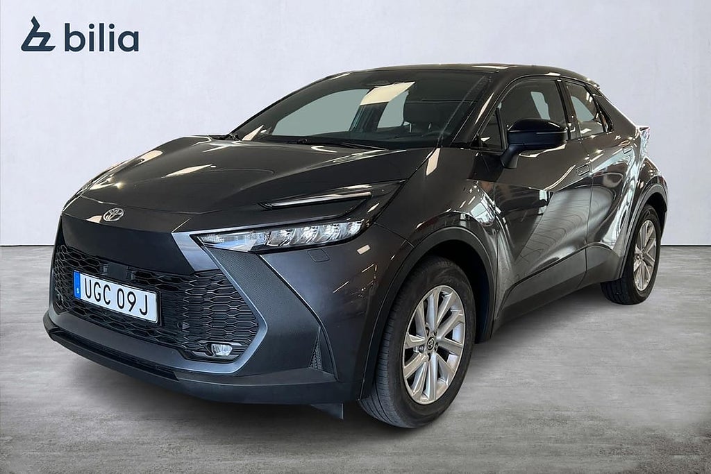 Toyota C-HR 2,0 Laddhybrid Active Värmare Moms
