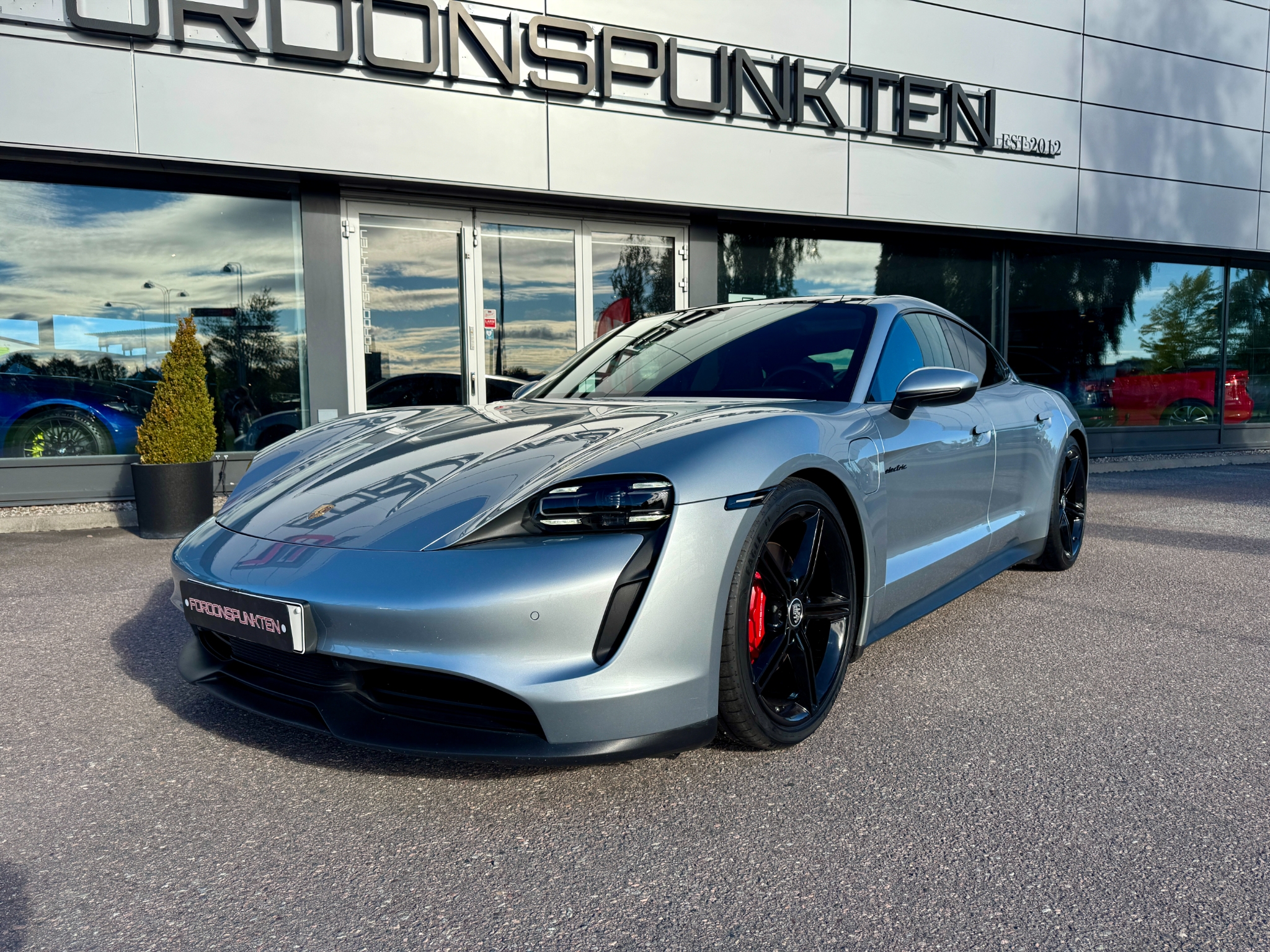 Porsche Taycan 2020, bild 6/10