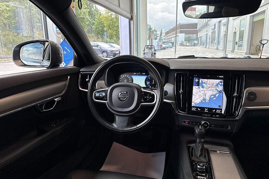 Volvo V90 Cross Country D4 AWD Pro Edt Kamera/Drag/Pano/Värmare