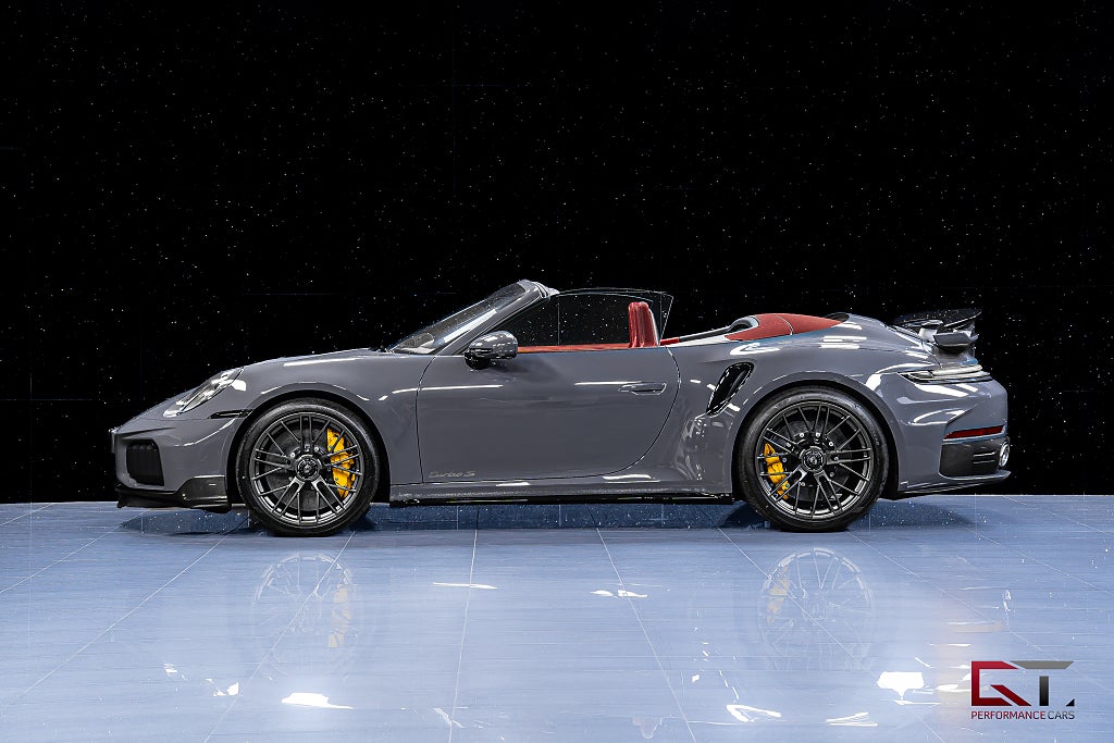 Porsche 911 992.2 Turbo S Cab MOMS Full Carbon Burmester Lift ACC