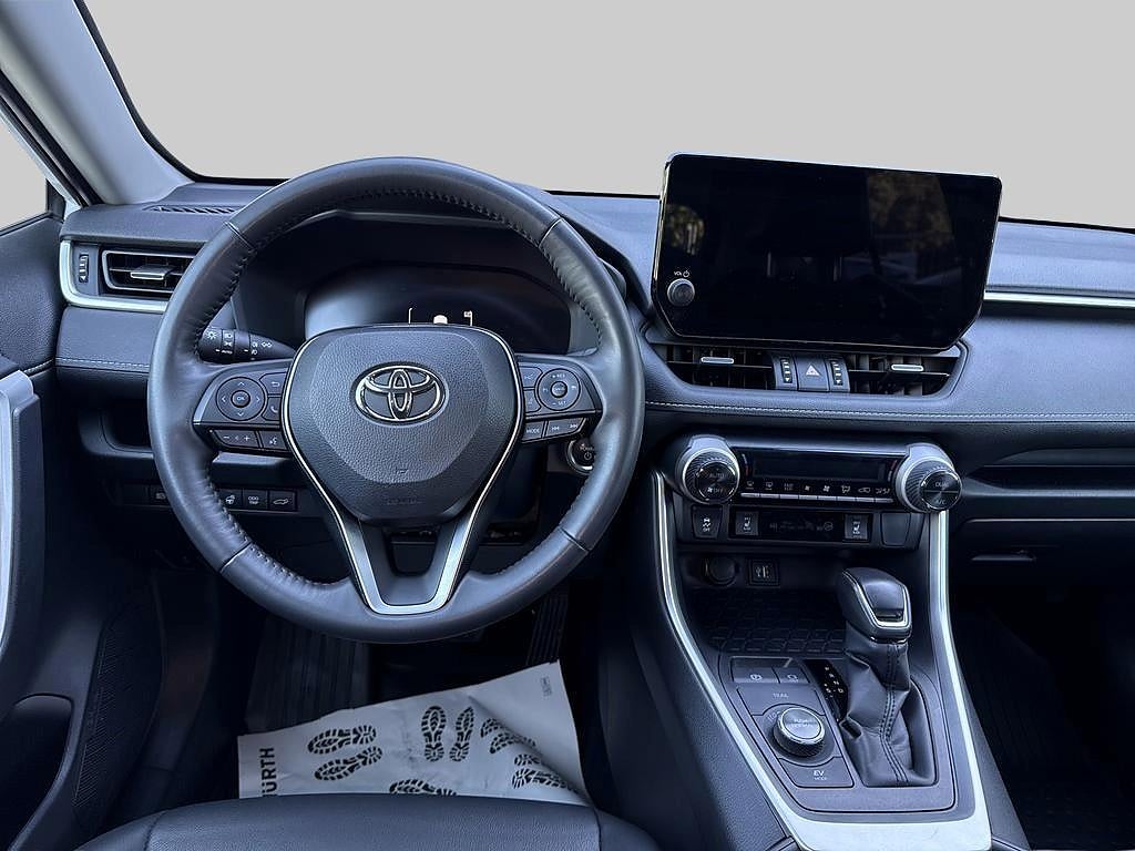 Toyota RAV4 2025 - miniatyr 8