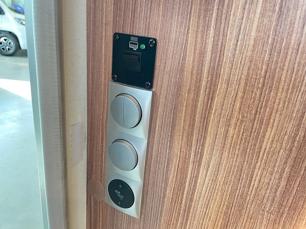 Bürstner Travel Van T 620 /B-körkort/AC bodel/Backkamera/EL-Patron/Fint s - Bürstner