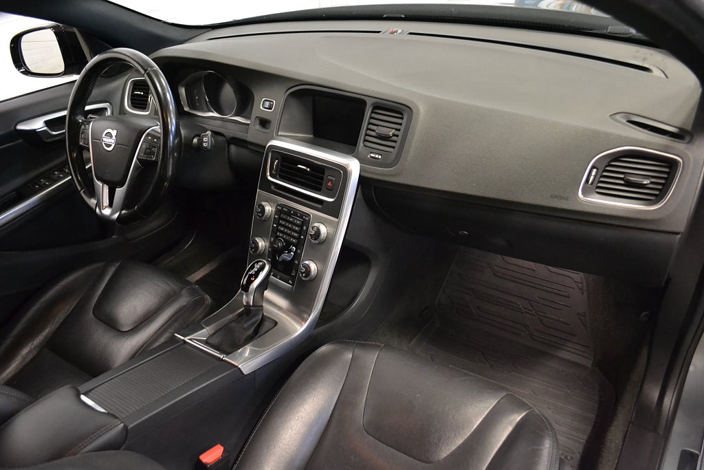 Volvo V60 Cross Country D4 AWD Geartronic Bus Adv Summum Drag Kamera N 2017
