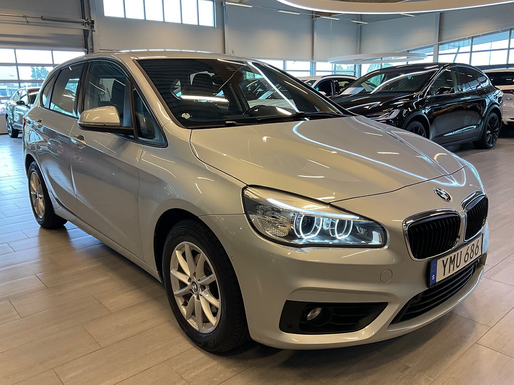 BMW 218i 2017 - miniatyr 3