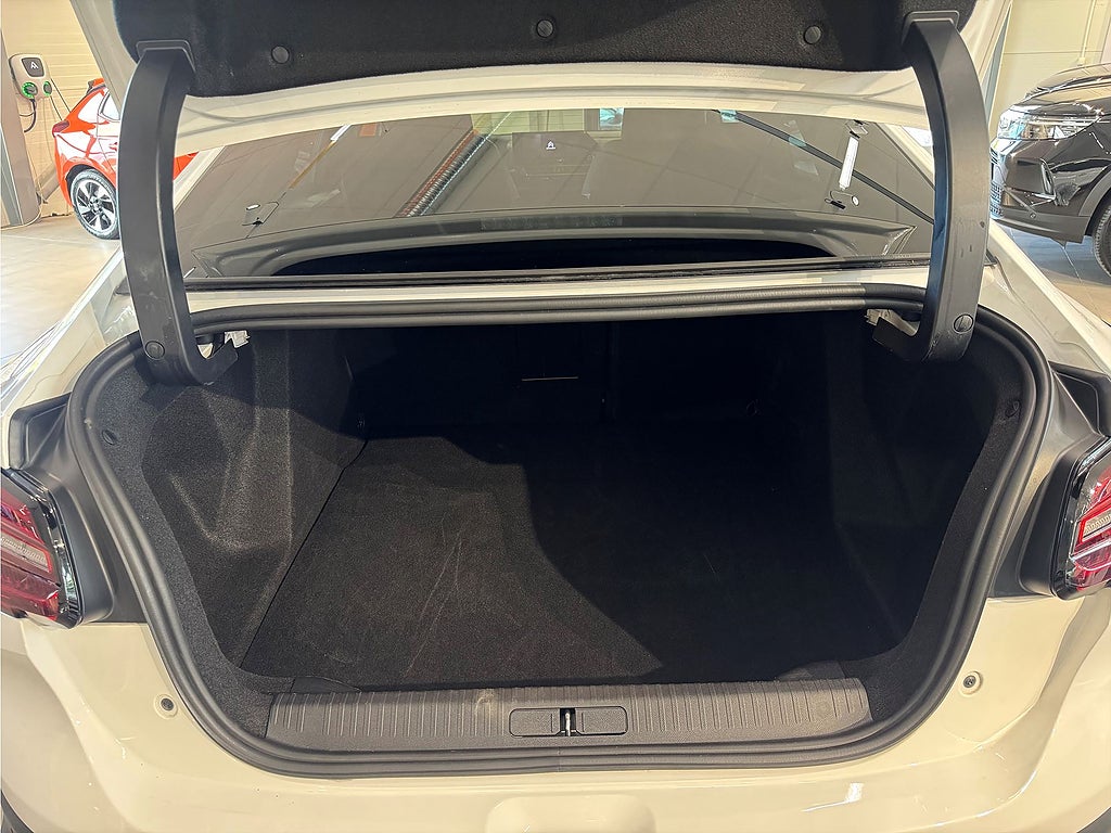 Bild på Citroën C4 X Shine 1.2 PT 130hk Aut - B-KAMERA, CARPLAY