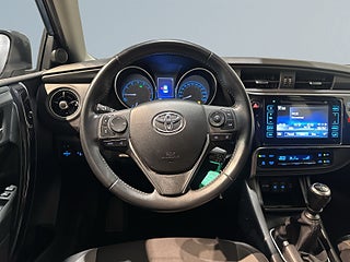 Toyota Auris 1.2 Turbo Active Kamkedja Mvärm Kamera Extraljus SoV – bild 9