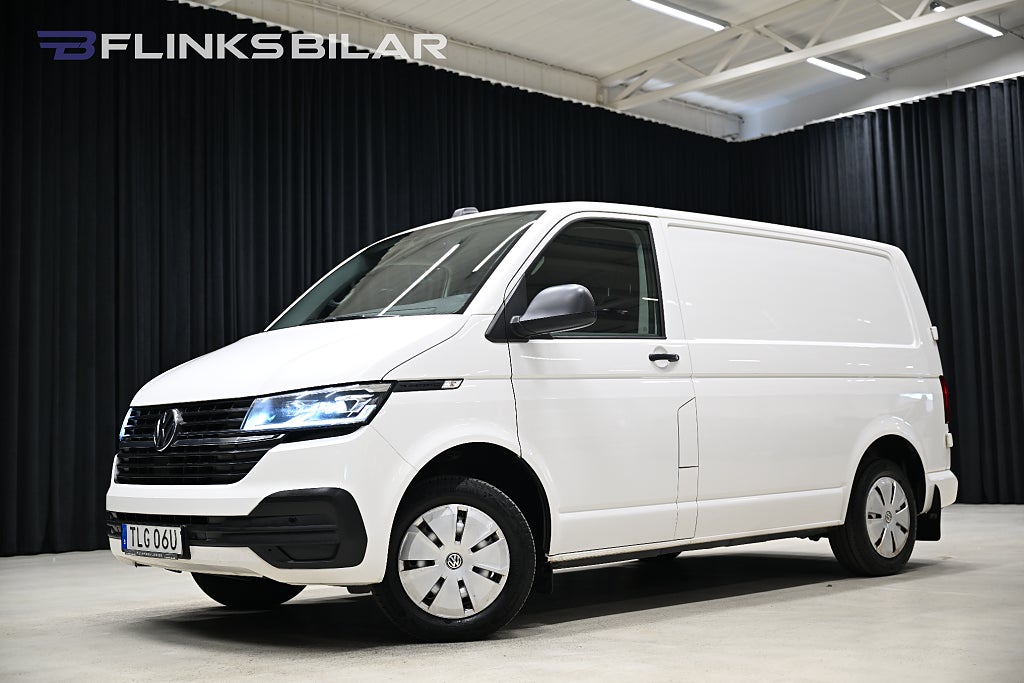 Volkswagen Transporter DSG 150HK Inredd|Nedlackad|LED|Drag|Värmare|Moms|SeUtr!