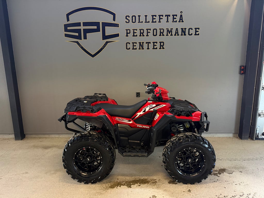 Polaris Sportsman XP 1000 1.0 AWD / Lågmil / Plog