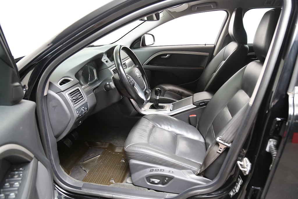 Volvo V70 T4 180hk Summum Elstol Skinn Dragkrok 2014