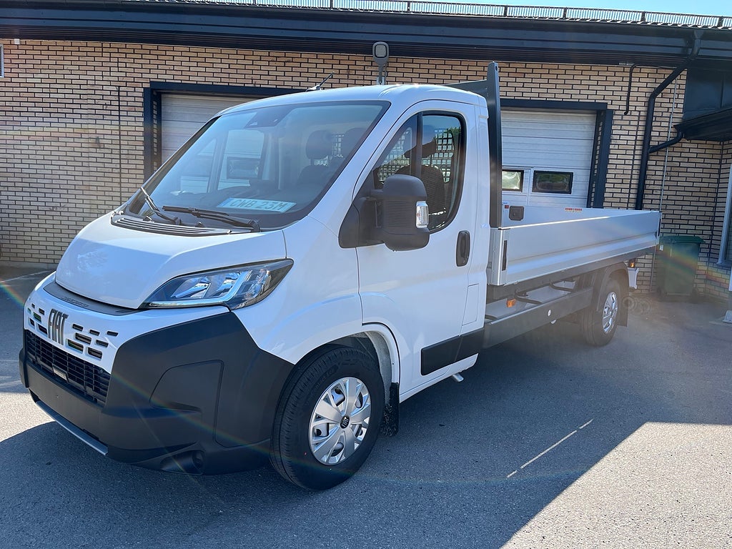 Fiat Ducato Nordic Chassi Cab Flak/e-hytt 2.2D 140hk L3 AT8