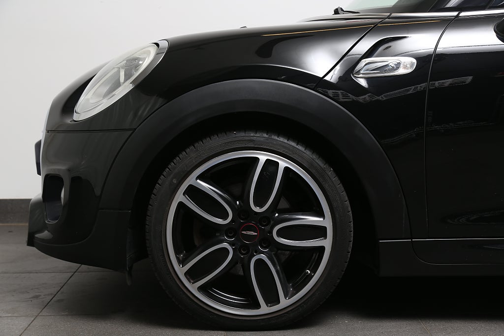 MINI Cooper S 192hk Automat 3-dörrars H/K Navi Läder Panorama 2015