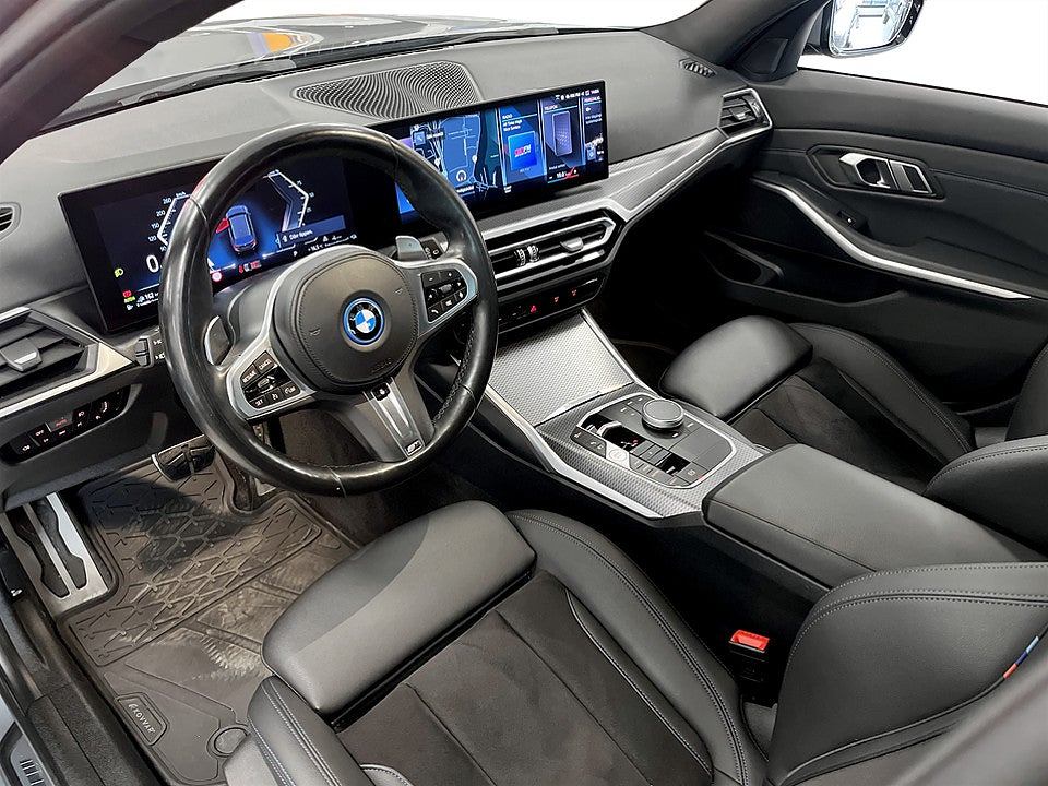 Bild på BMW 330e M-Sport xDrive Touring 292hk Aut CARPLAY DRAG