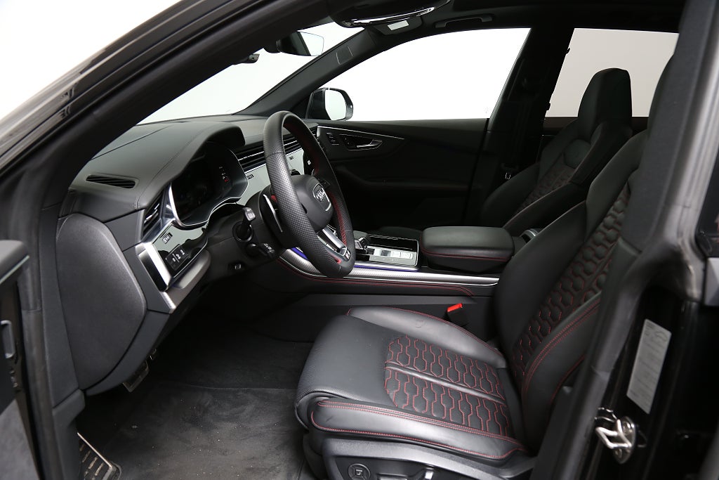 Audi RSQ8 600hk Massage B&O Sportavgas 23" Pano Drag Nybilsgaranti 2025