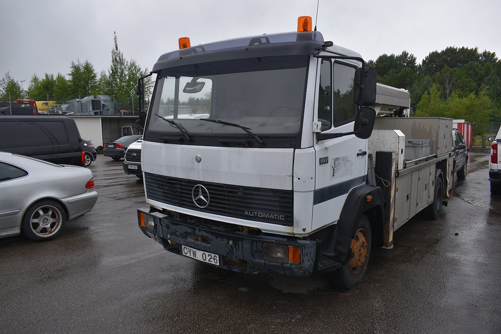 Mercedes-Benz T 817, SKYLIFT
