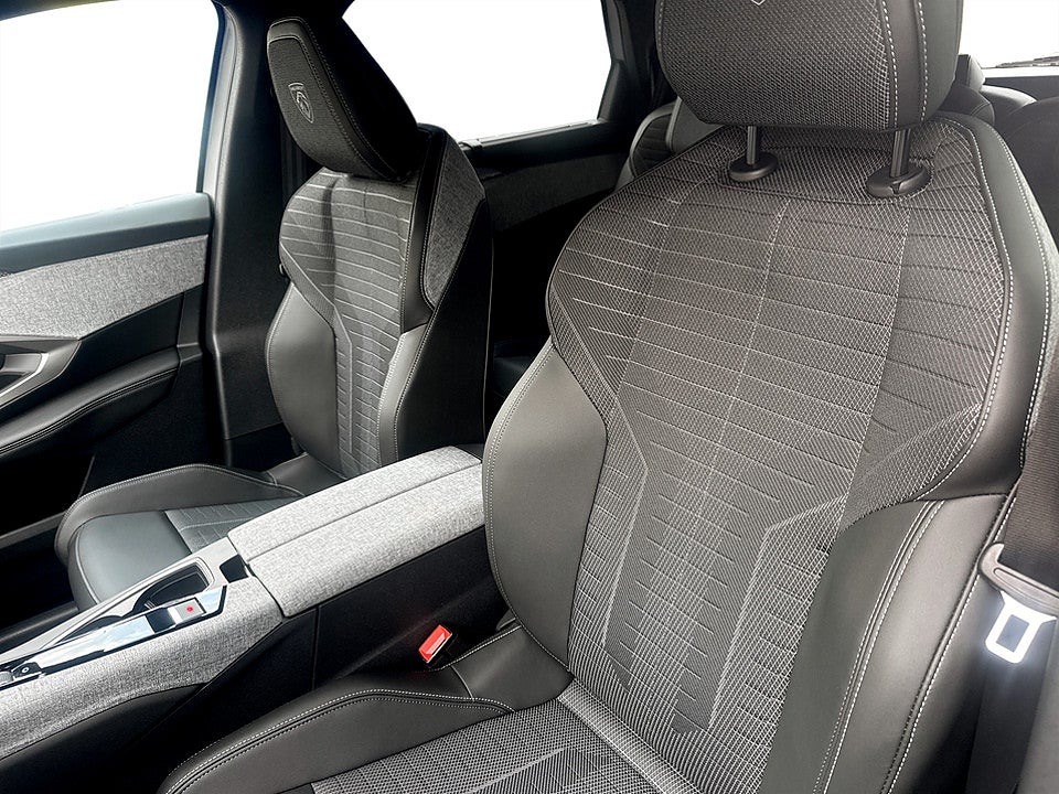 Bild på Peugeot 5008 GT Hybrid Aut - OMGÅENDE LEVERANS!