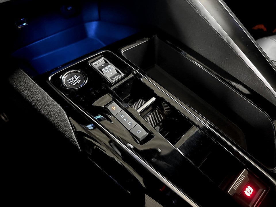 Bild på Peugeot 5008 GT 1.2 PT 130hk Aut 7-SITS B-KAMERA CARPLAY