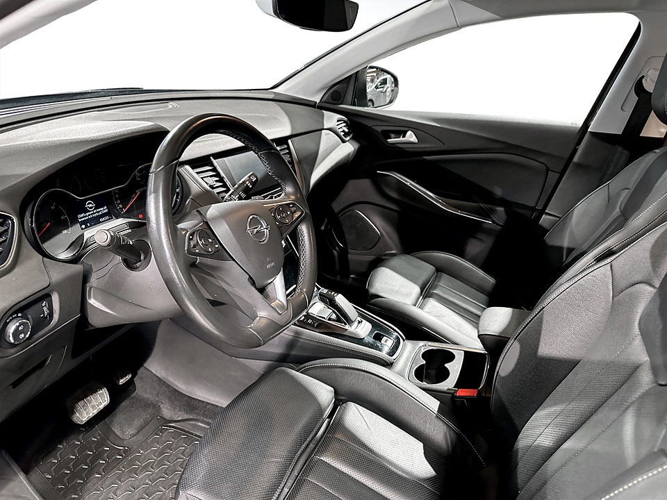 Bild på Opel Grandland Ultimate X 1.6 AWD PHEV 300hk Aut KAMPANJRÄNTA 3,99%