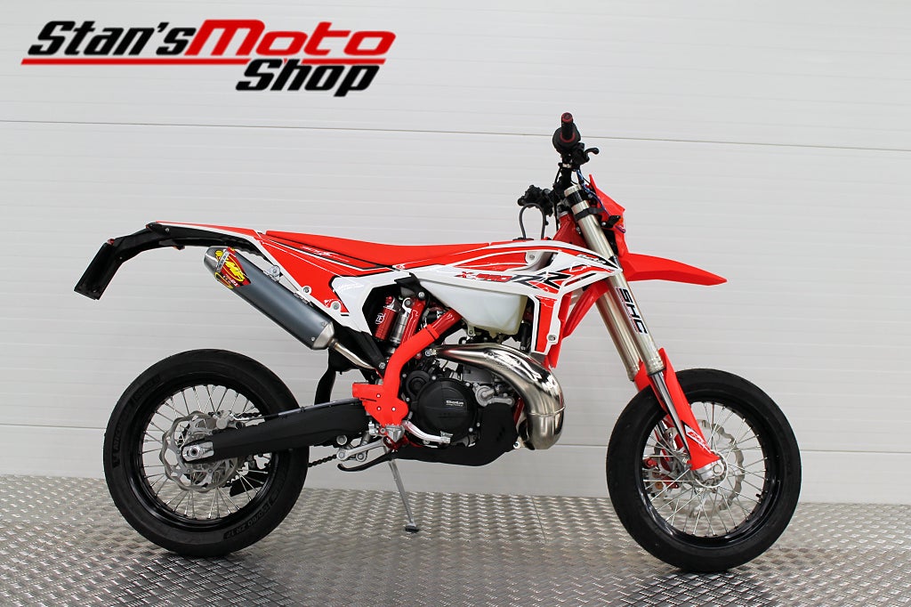 Beta 300 RR X-Pro Motard & Enduro LV-reg FMF