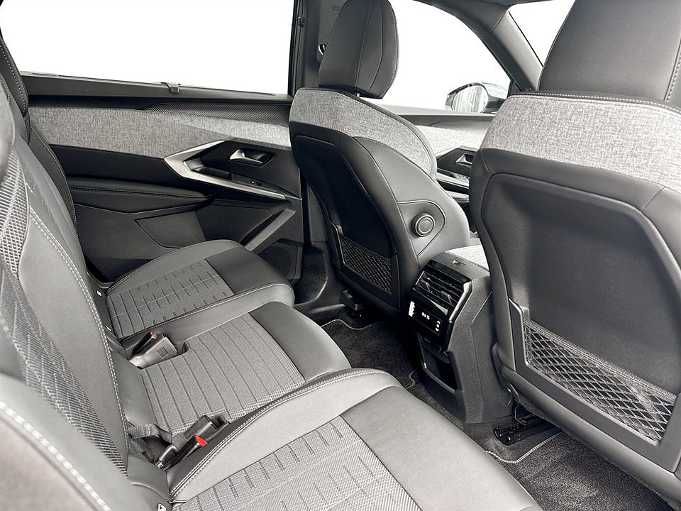 Bild på Peugeot 5008 GT Hybrid 145hk Aut 7-SITS B-KAMERA NAVI