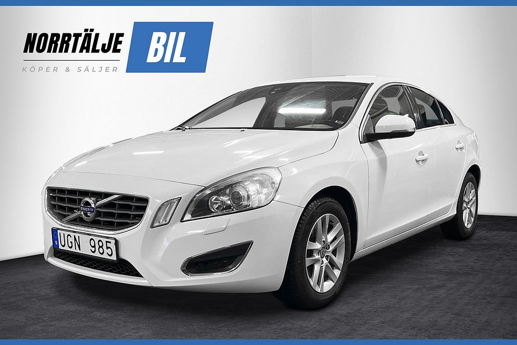 Volvo S60 T3 150 HK MOMENTUM NYSERV KAMREM BYTT PDC 17"