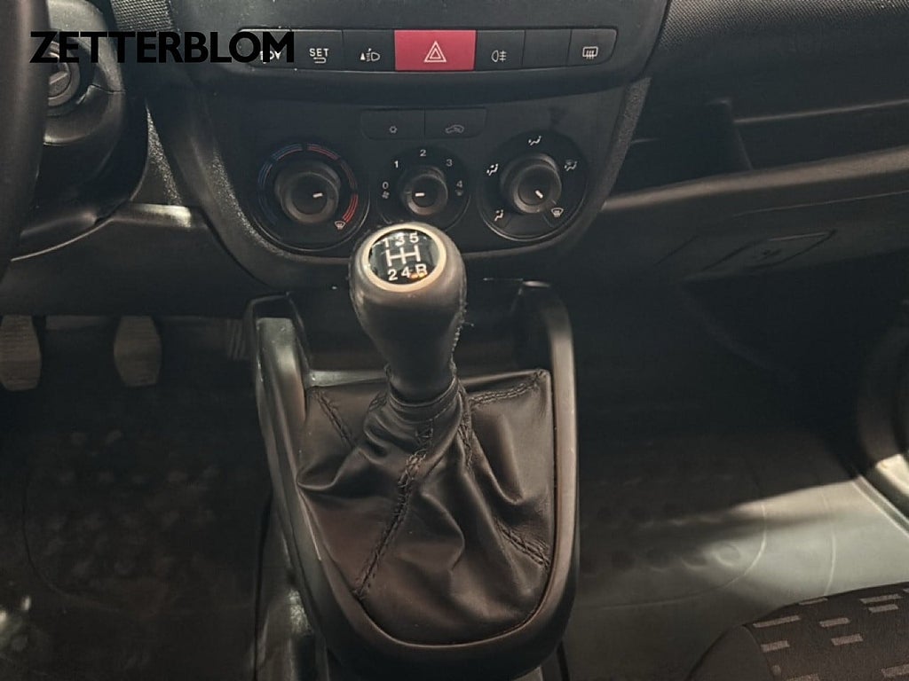 Transportbil - Skåp Opel Combo 14 av 16