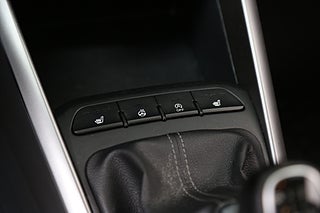 Halvkombi Kia Rio 22 av 25