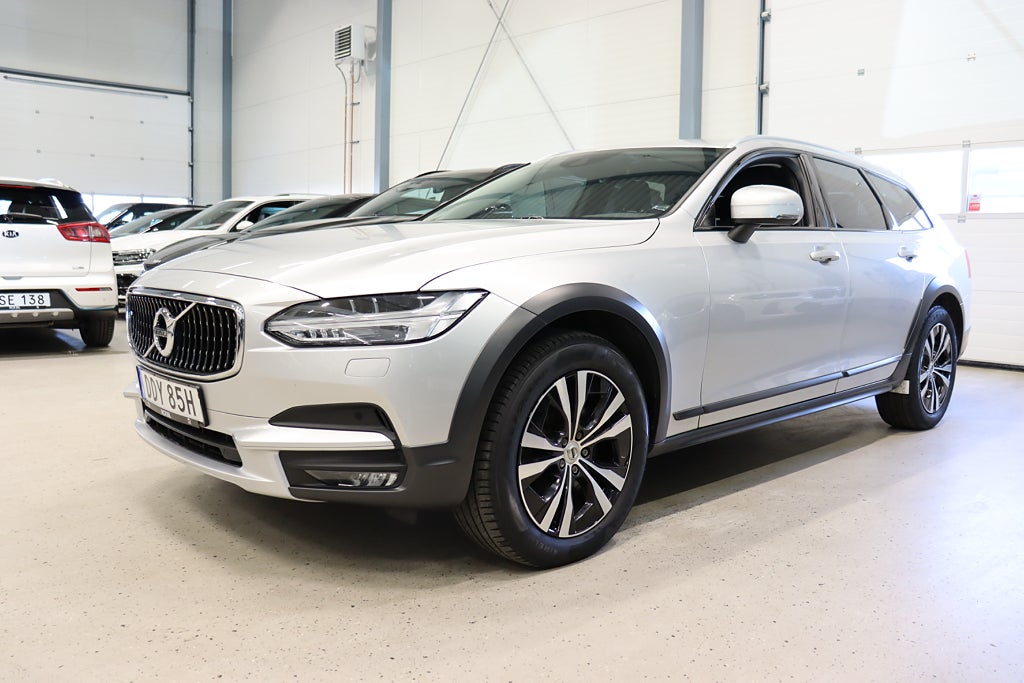 Volvo V90 Cross Country D4 AWD B- kamera kamrem bytt 2-Ägare Drag 190hk