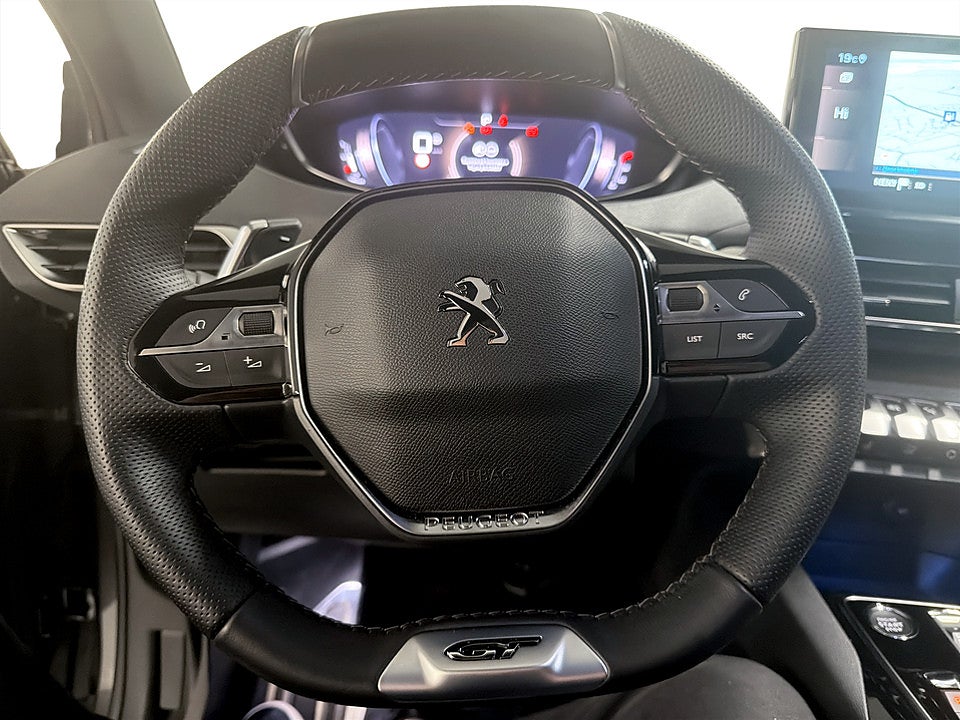 Bild på Peugeot 5008 GT Black Pack 1.2 PT 130hk Aut - 7-SITS, NAVI