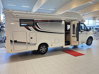 Husbil-halvintegrerad Kabe TMR X 780 LGB 3 av 26