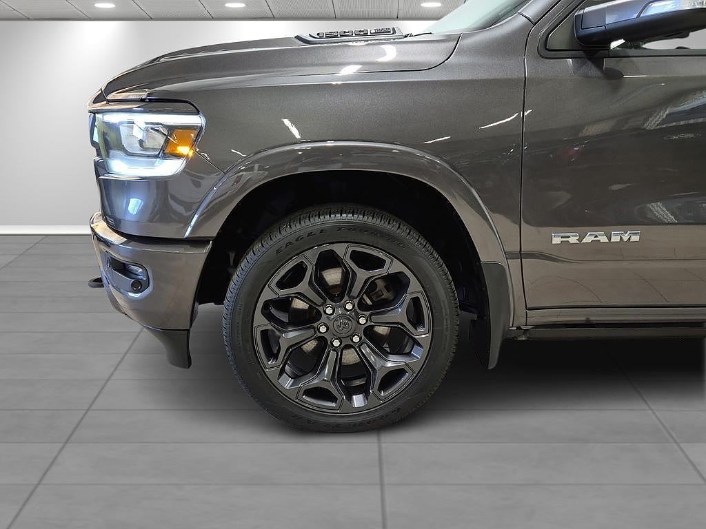 Dodge RAM 1500 Crew Cab Laramie Sport V8 HEMI Luftfj.