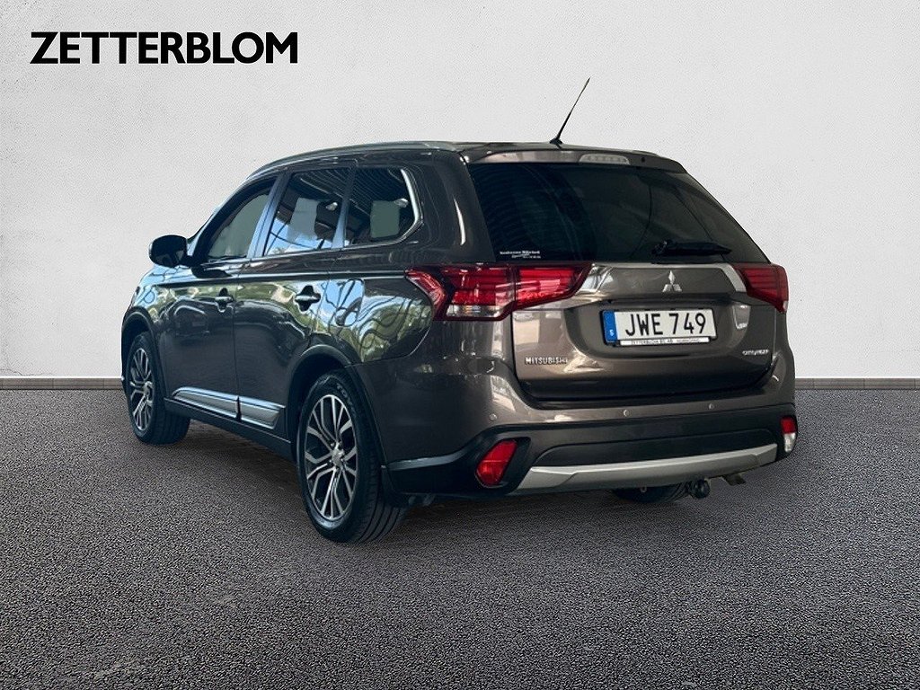 SUV Mitsubishi Outlander 3 av 18