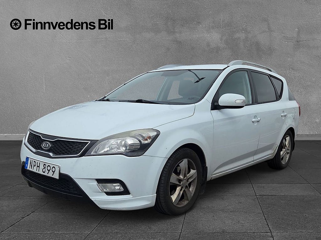 Kia Ceed Säljes utan garanti som reparationsobjekt