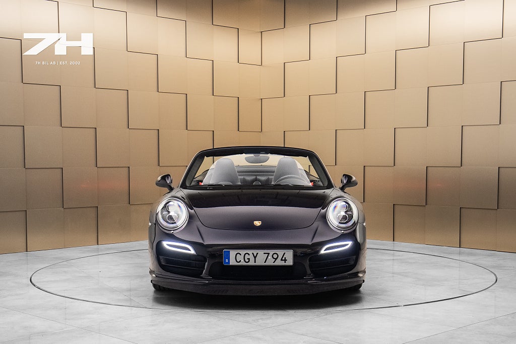 Porsche 911 Turbo Cabriolet / Sv.såld / Chrono / Farthållare