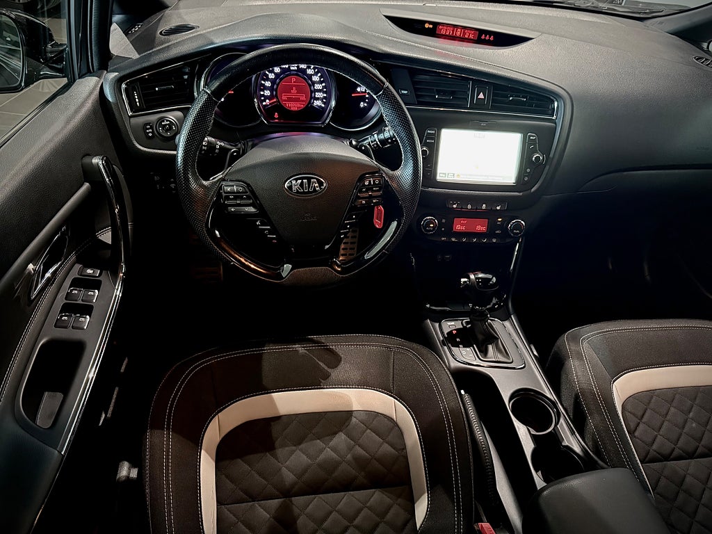 Kia Ceed cee’d sw 1.6 CRDi DCT GT-Line Navi Drag Kombi - bild 4