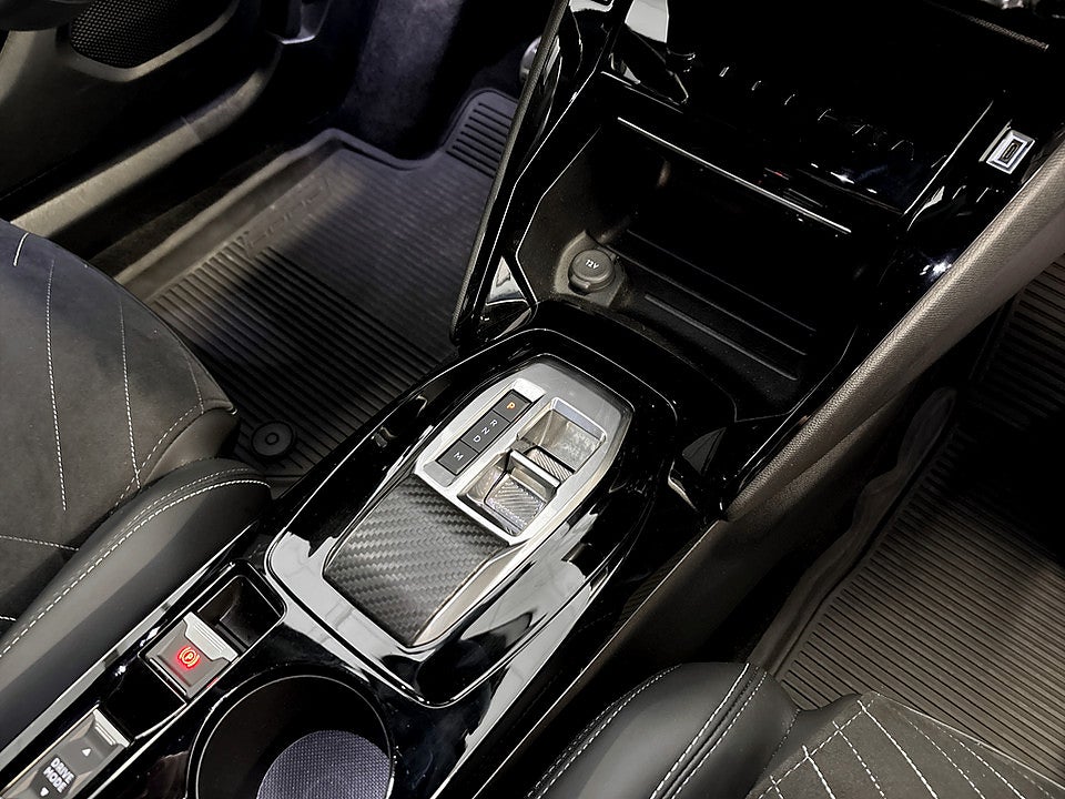 Bild på Peugeot 2008 GT 1.2 PT 130hk Aut B-KAMERA NAVI