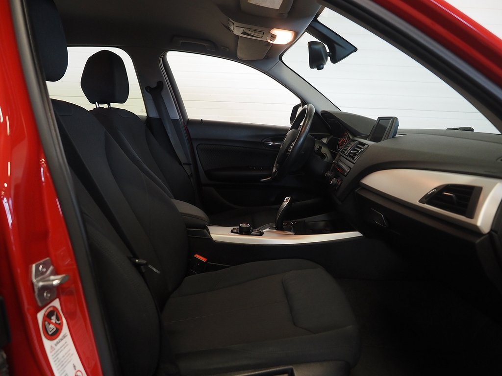 BMW 116 d 5-dörrars Steptronic  Automat P-Sensorer 2013