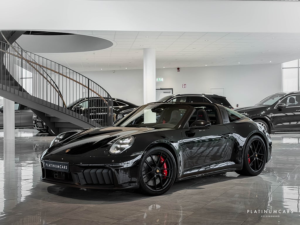 Porsche 911 992.2 Targa 4 GTS PDK 2026 / Kolfiber / Lift / Matrix 