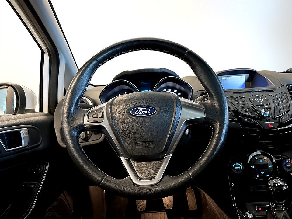 Bild på Ford Fiesta Titanium 1.0 EcoBoost 100hk LÅG SKATT!