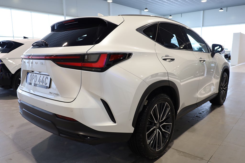 Lexus NX 350h AWD E-CVT Luxury Pano 360°Kamera Navi Head Up 2024